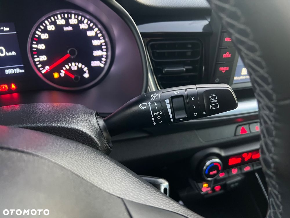 Kia Stonic 1.4 L - 22
