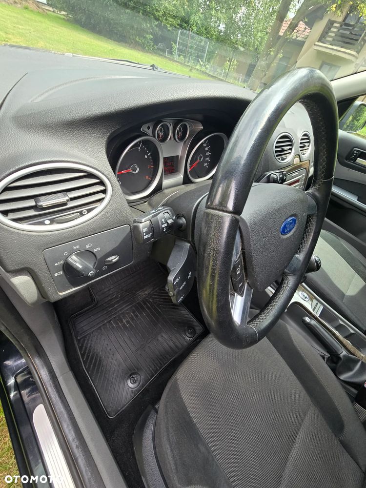 Ford Focus - 26