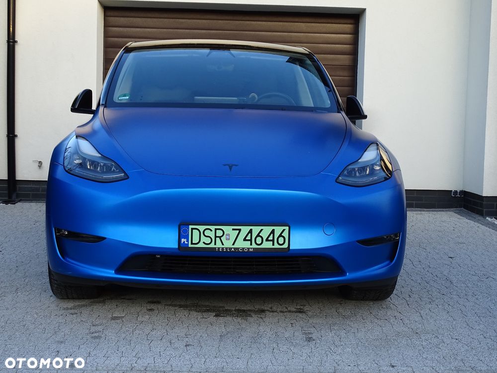 Tesla Model Y Long Range Dual Motor AWD - 6