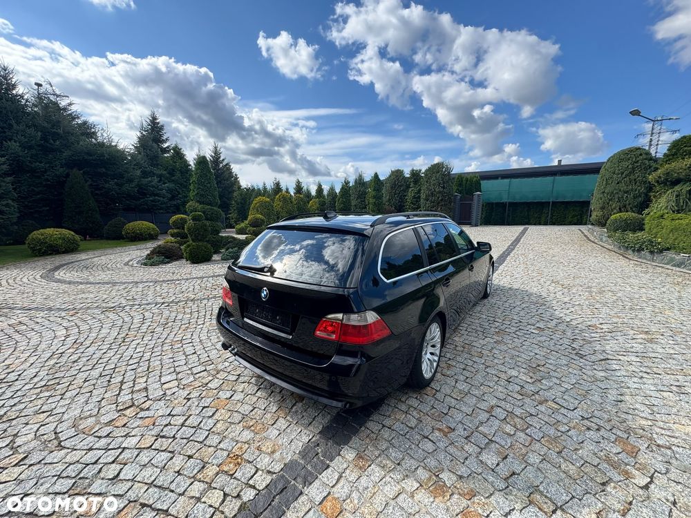BMW Seria 5 525d - 11