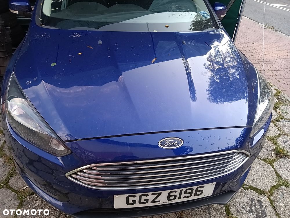Ford Focus 1.0 EcoBoost Ambiente - 4