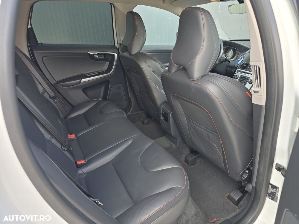 Volvo XC 60 D3 Kinetic - 9