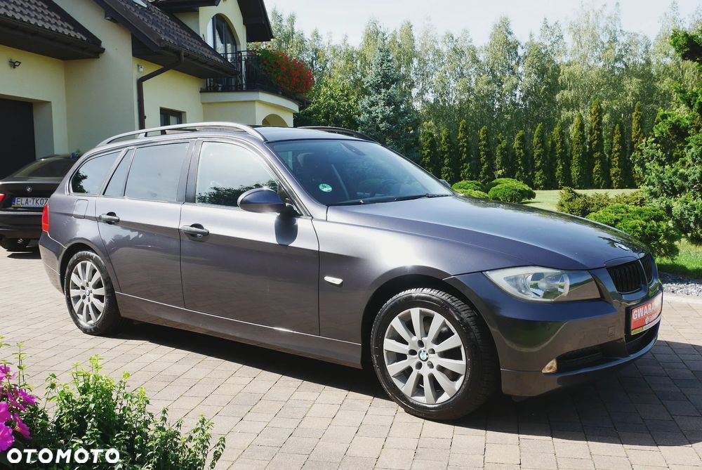 BMW Seria 3 318i - 2