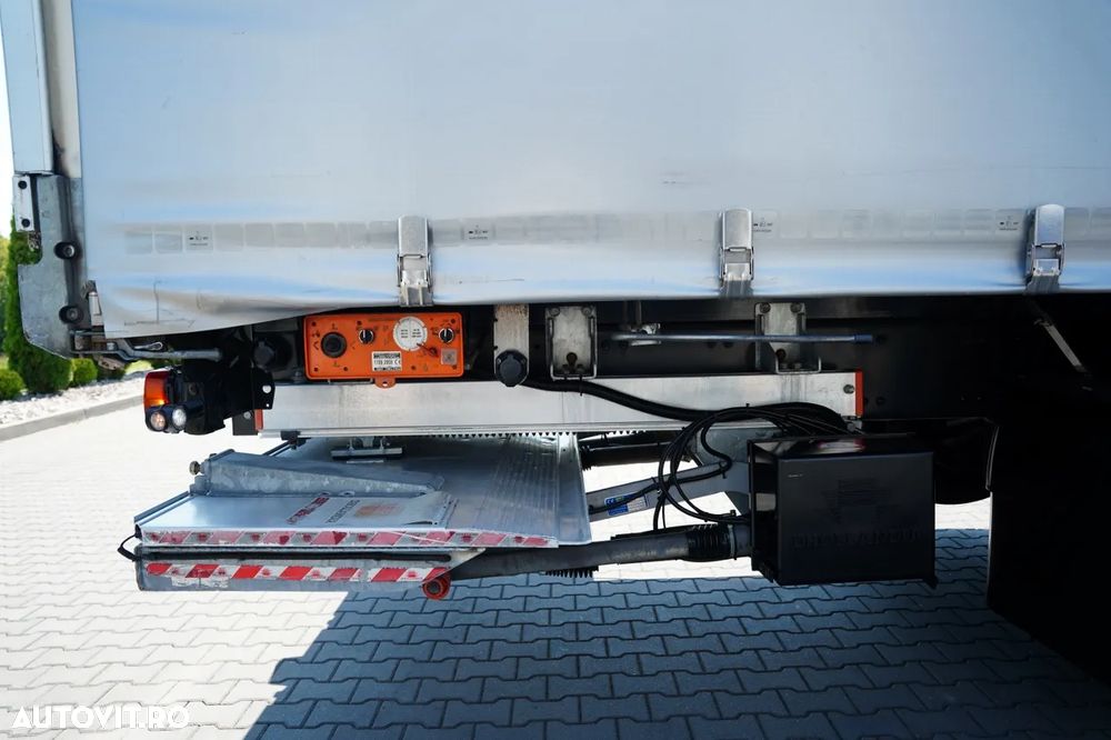 Volvo FM 370 / SOLO / CORTINĂ - 9,1 M / 6X2 / DHOLLANDIA LIFT - 2.000 KG / PODEA REZISTENTĂ / AER CONDIȚIONAT PARCARE / I-SHIFT / EURO 6 - 20
