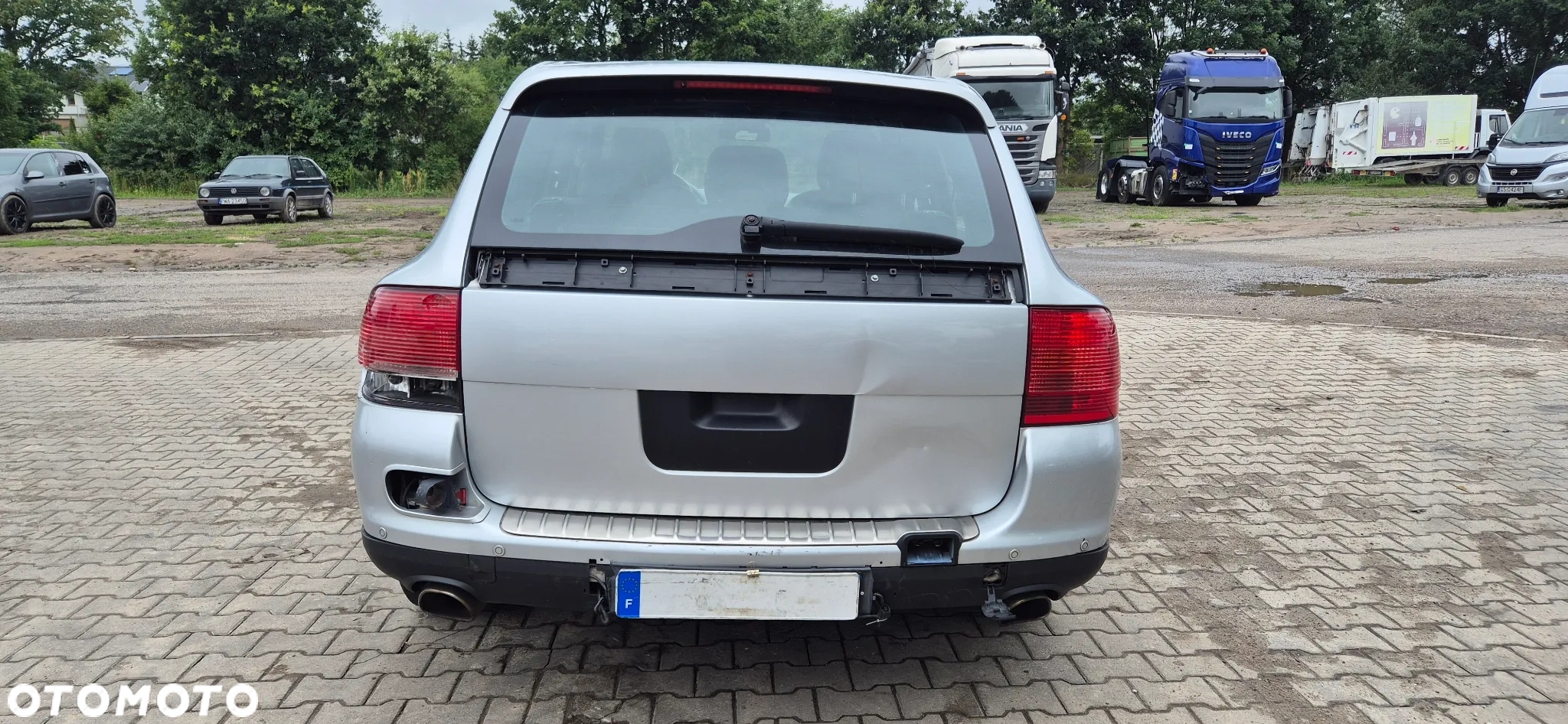 Porsche Cayenne - 15