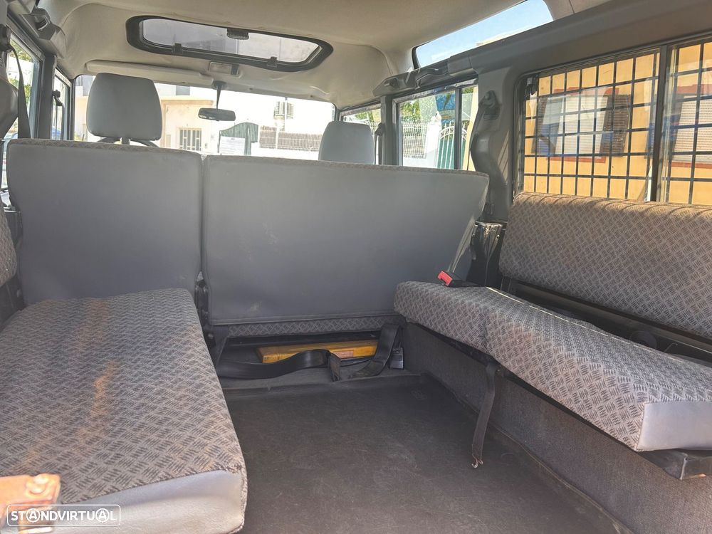 Land Rover Defender 110 S Limited - 7