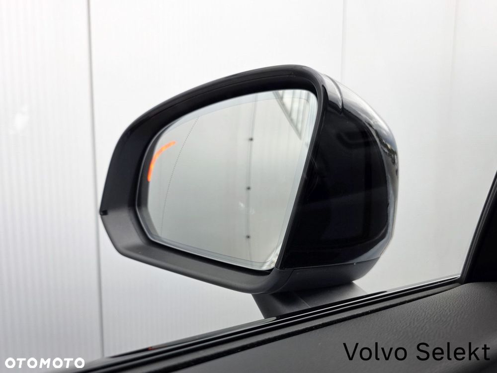 Volvo XC 40 - 33