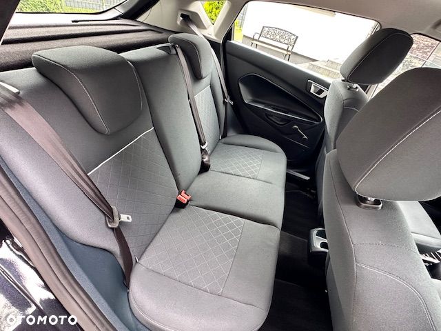 Ford Fiesta 1.25 Titanium EU5 - 19