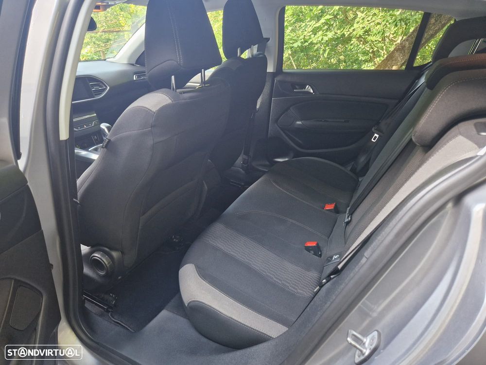 Peugeot 308 PureTech 110 Stop & Start Allure - 12
