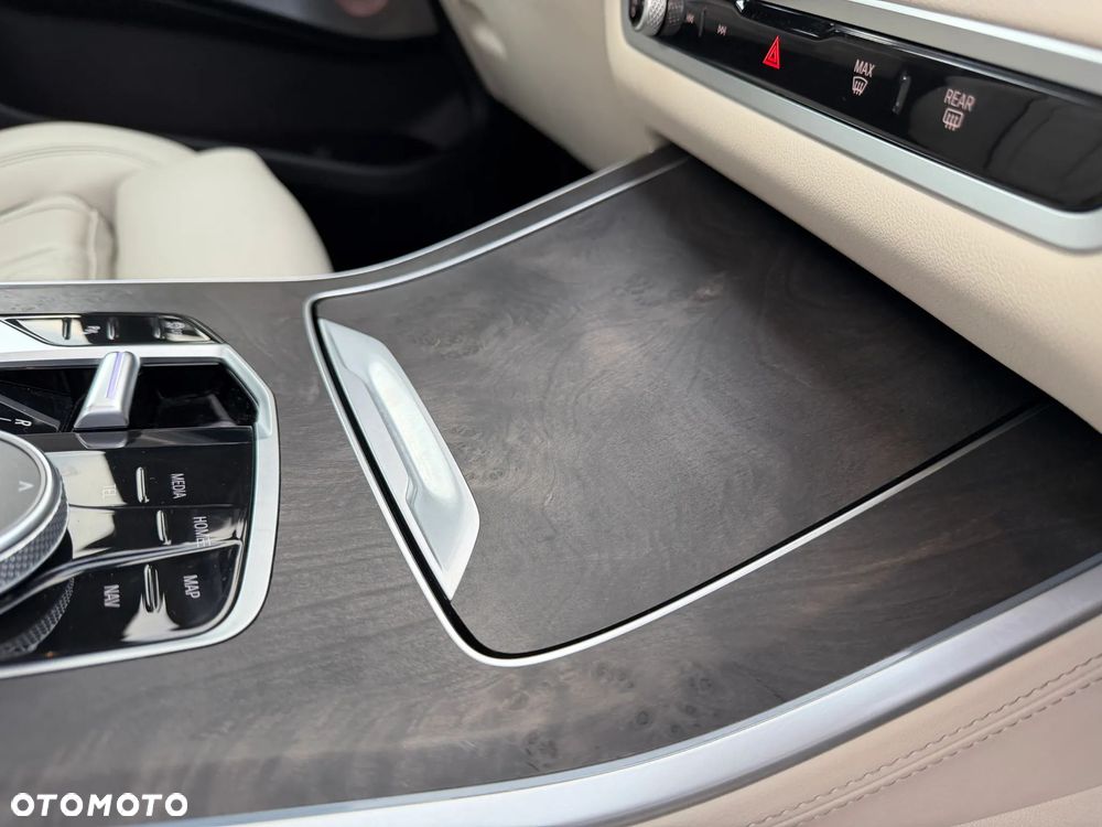 BMW X5 xDrive40d mHEV sport - 17