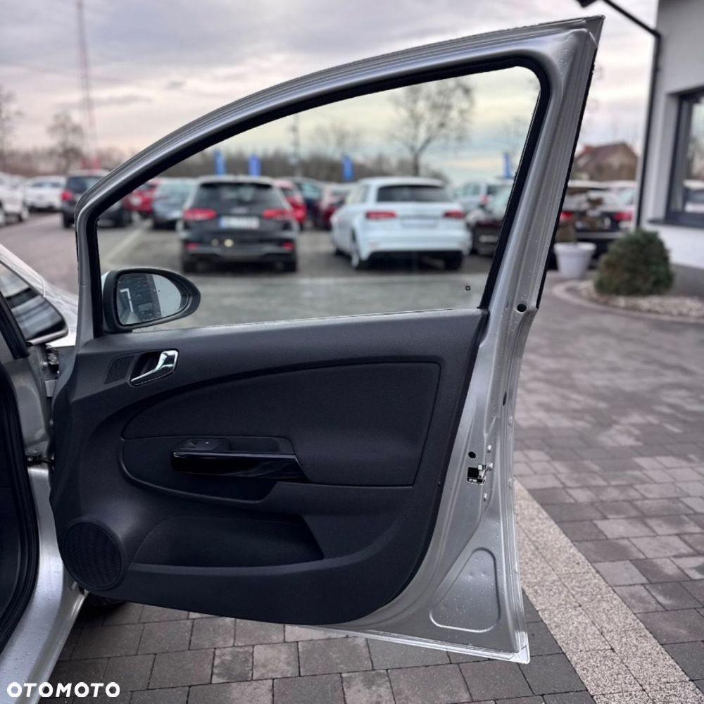 Opel Corsa - 31