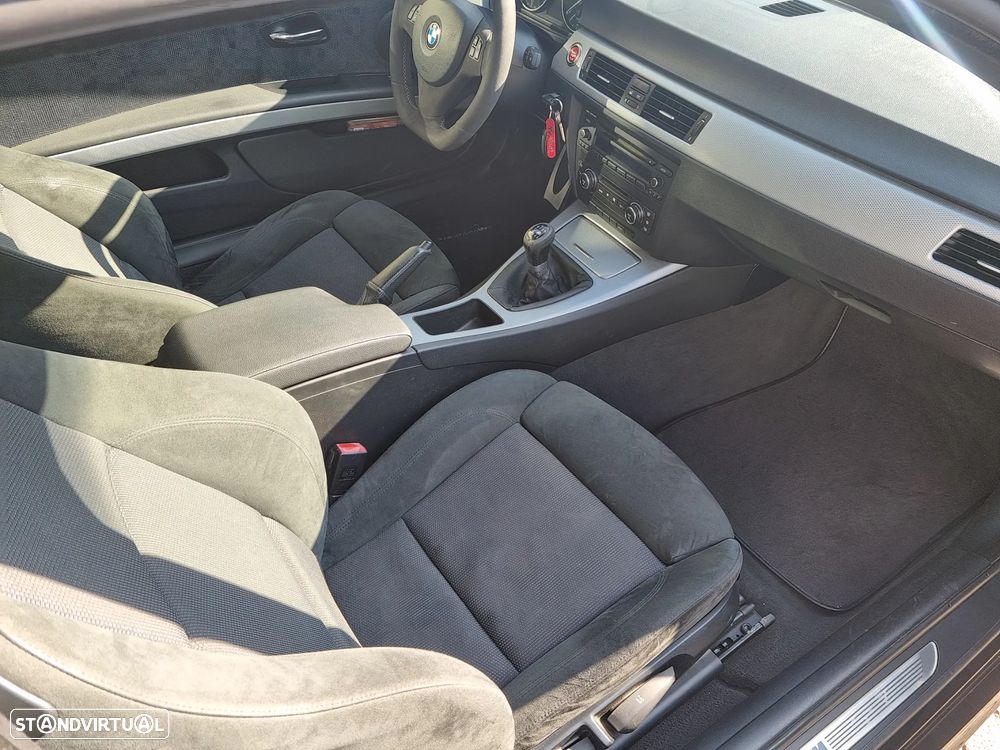 BMW 320 d Coupe - 13