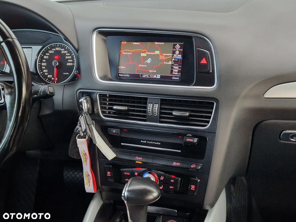 Audi Q5 2.0 TDI quattro S tronic - 23