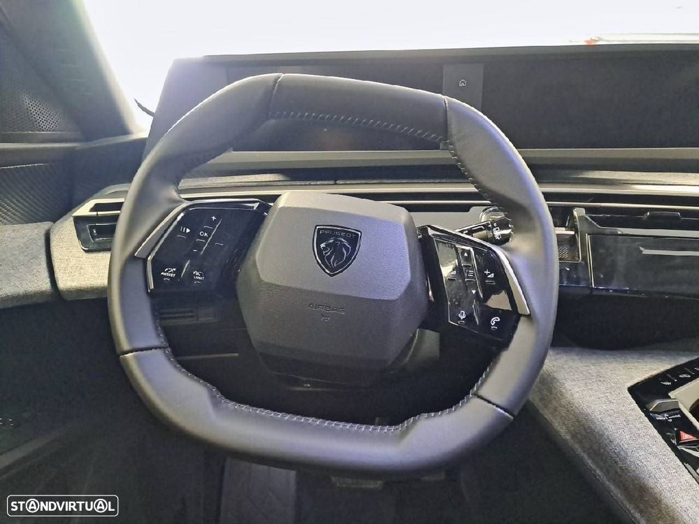 Peugeot 5008 1.2 Hybrid Allure e-DCS6 - 12