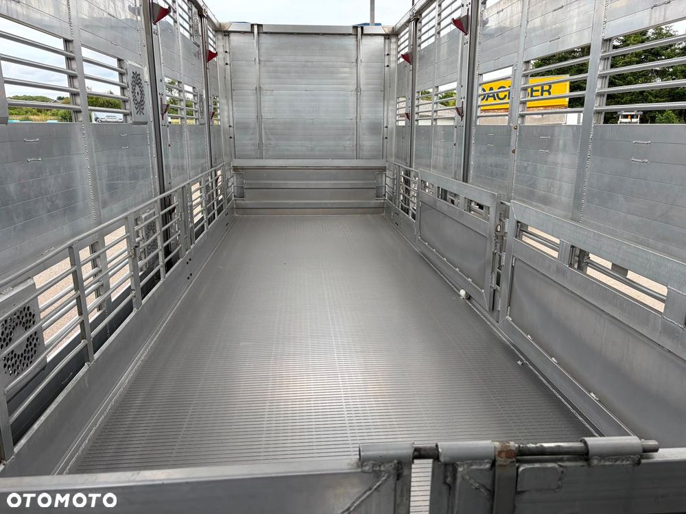 Volvo FH 500 GLOBETROTTER XL 6x2 | MENKE 3-POZIOMY | KOMPLETNY ZESTAW DO TRANSPORTU ZWIERZĄT - 12