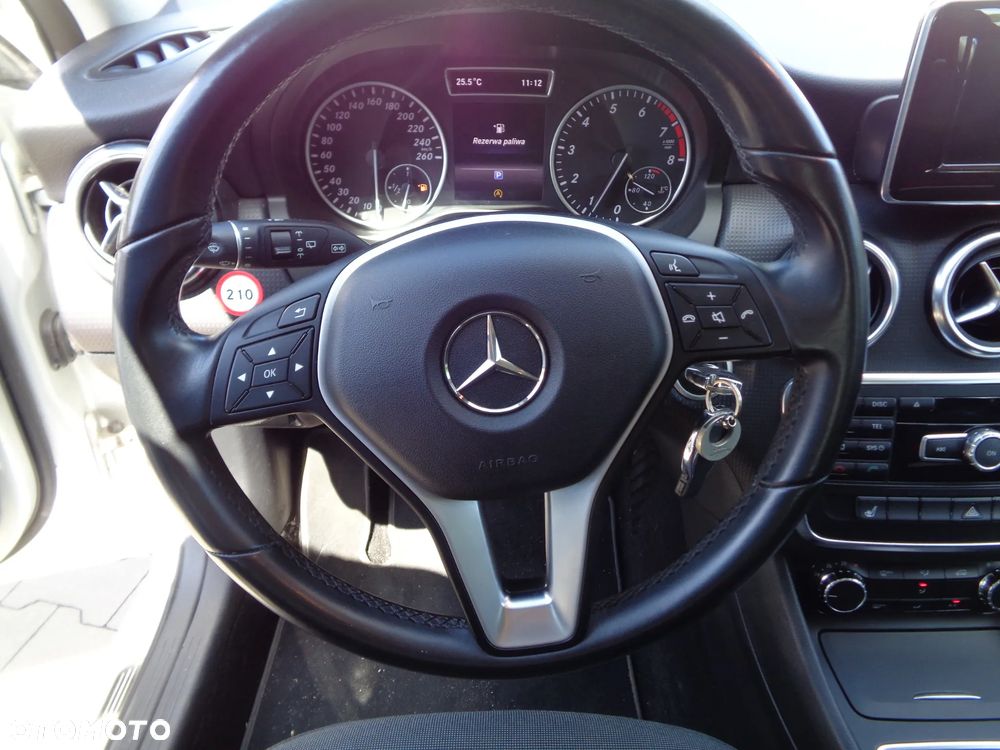Mercedes-Benz Klasa A 200 Activity Edition - 11
