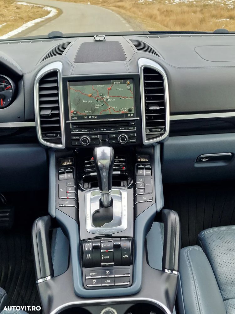 Porsche Cayenne 3.0TD TipTronic - 7