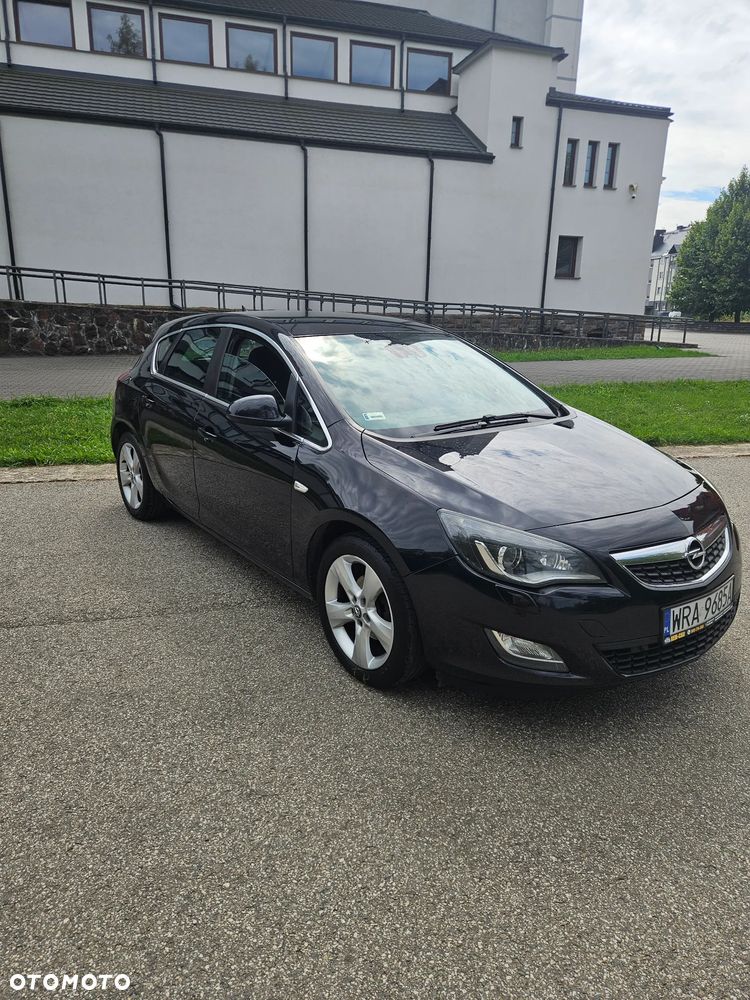 Opel Astra 1.4 T Cosmo - 2