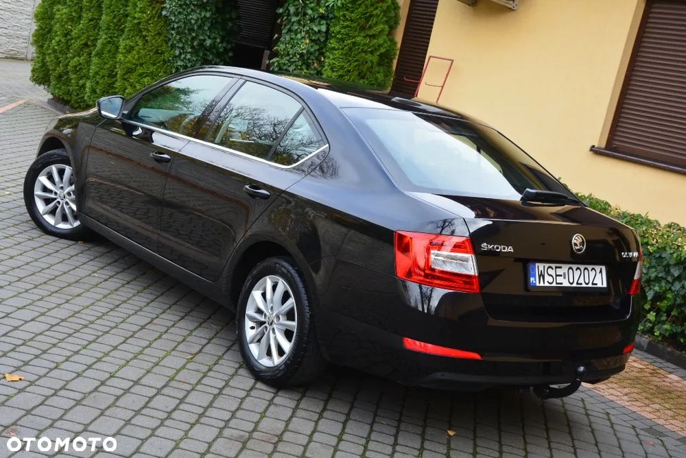 Skoda Octavia 1.4 TSI DSG Style - 2