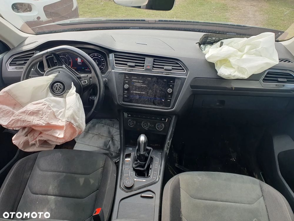 Volkswagen Tiguan 2.0 TDI SCR 4MOTION DSG Highline - 25