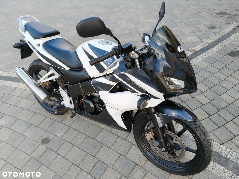 Honda CBR - 4