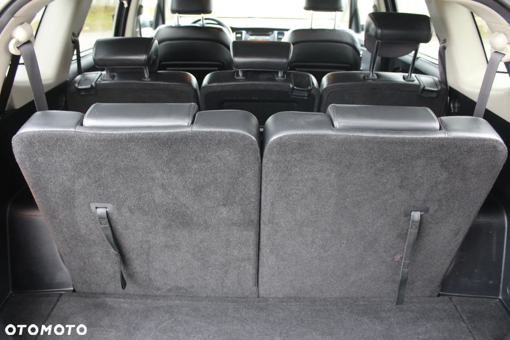 Kia Carens 1.6 GDI Edition 7 - 10