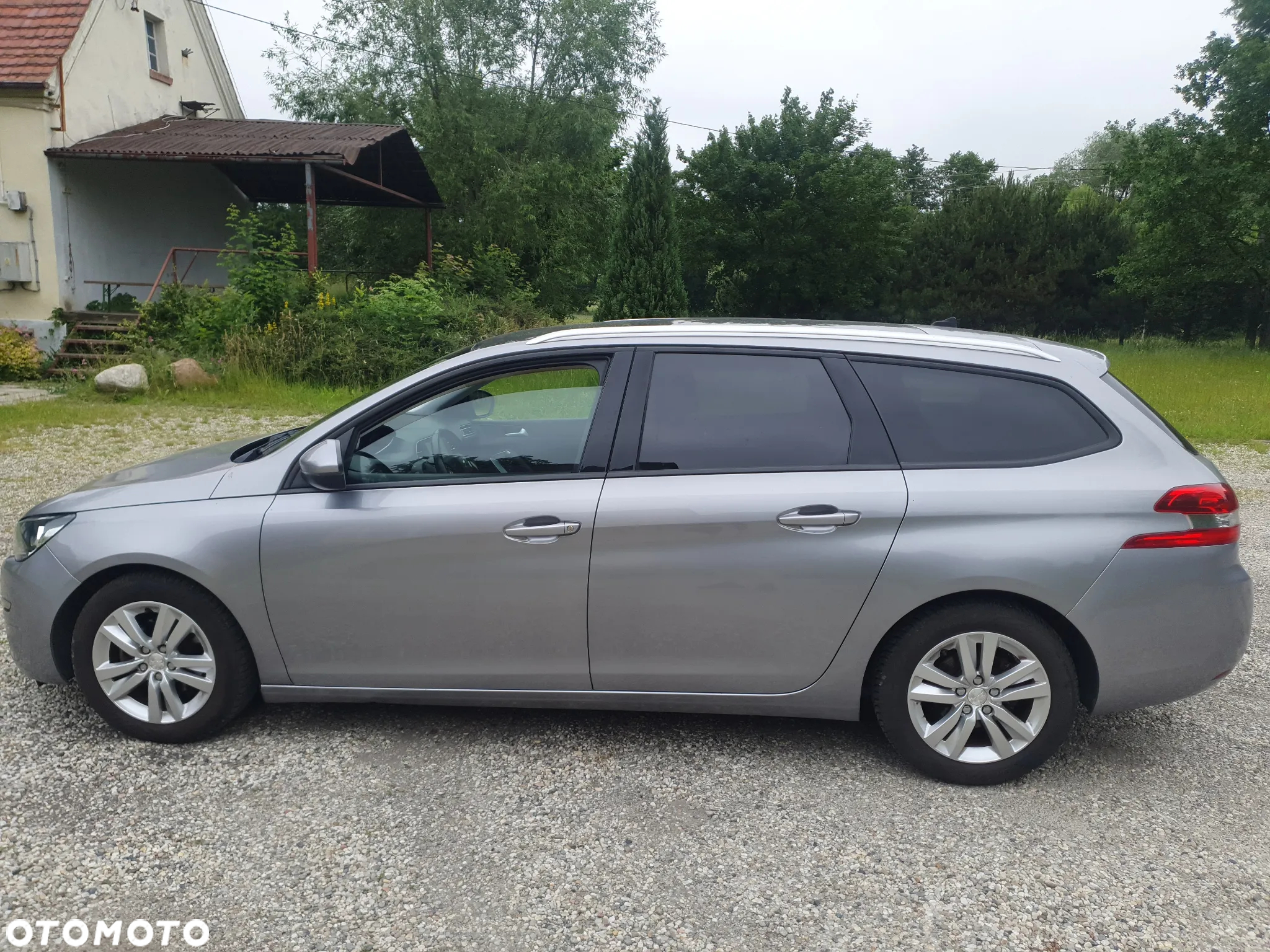 Peugeot 308 1.6 BlueHDi Allure S&S - 12