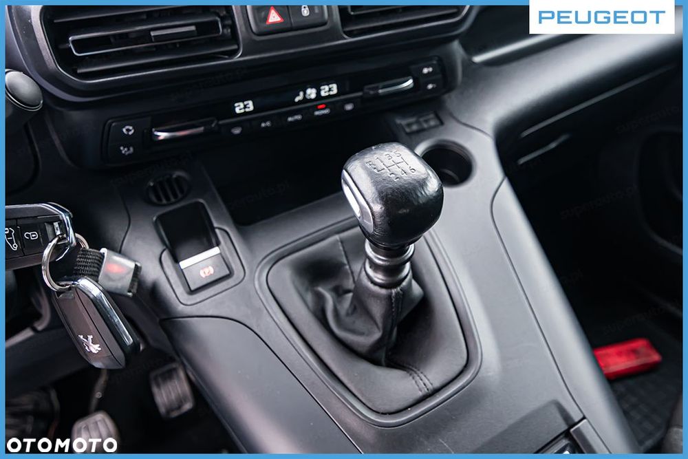 Peugeot Rifter - 23