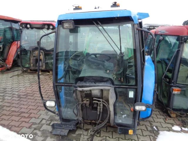 Guma mata wykładzina kabiny New Holland 8560