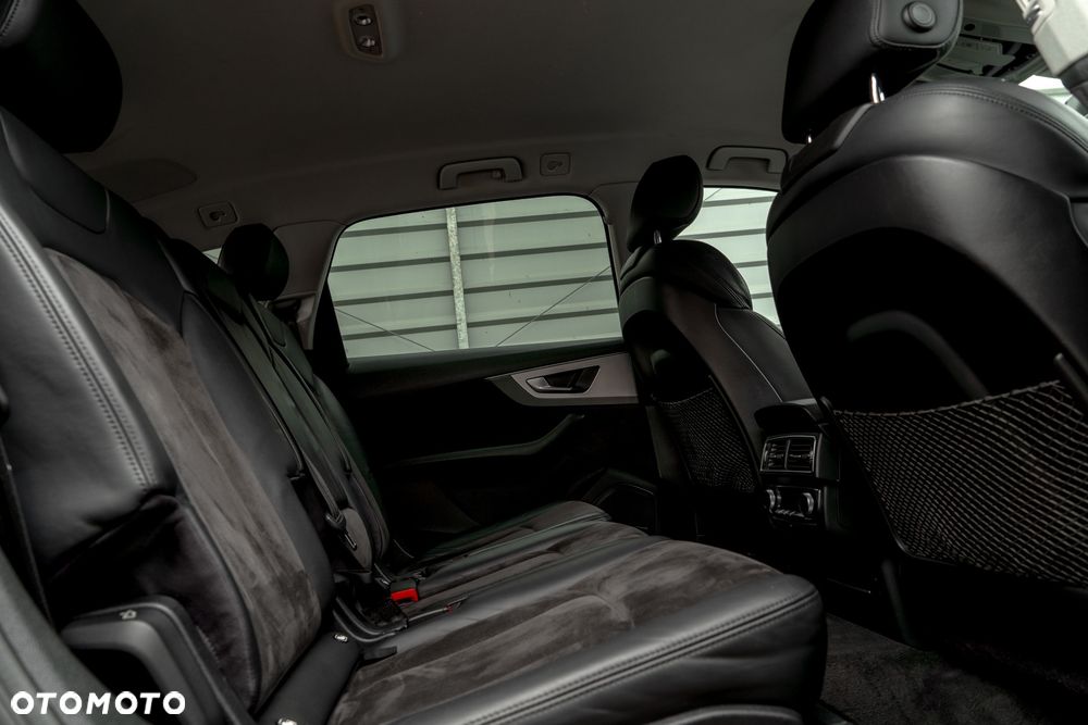 Audi Q7 3.0 TDI ultra Quattro Tiptronic - 27