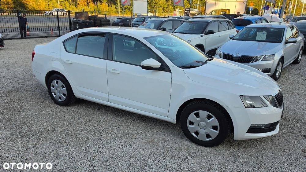 Skoda Octavia 1.6 TDI SCR Active - 16