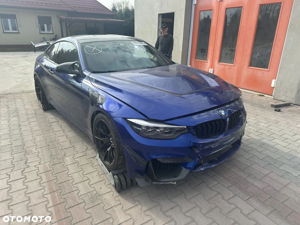 BMW M4 - 5