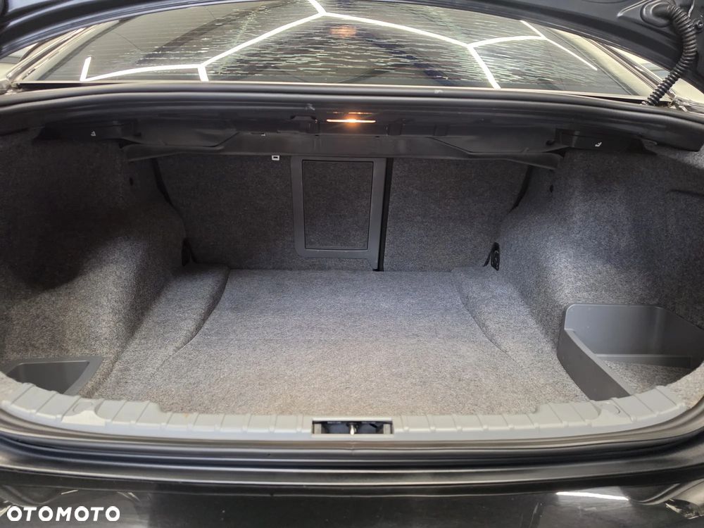 BMW Seria 3 318i Edition Lifestyle - 29