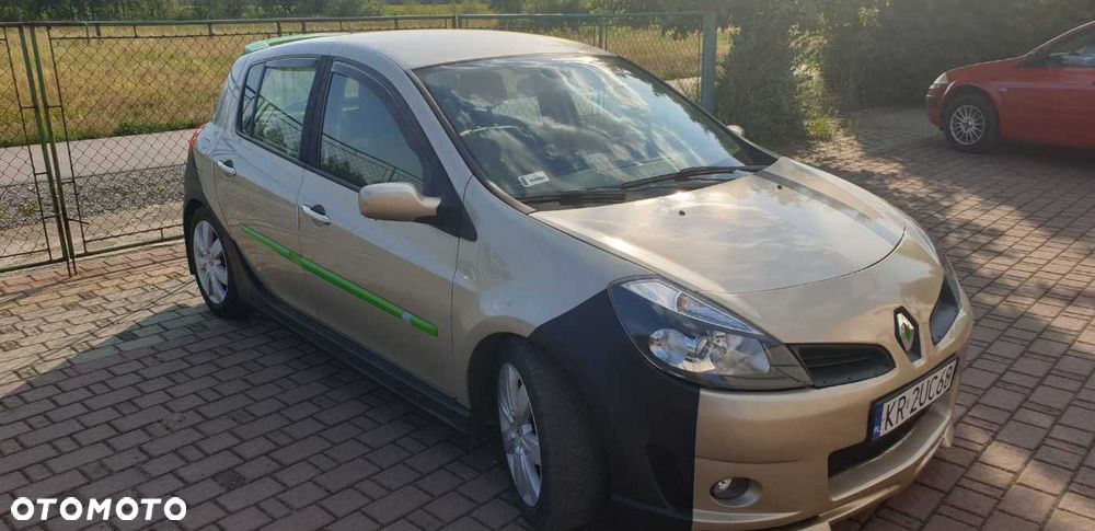 Renault Clio - 7