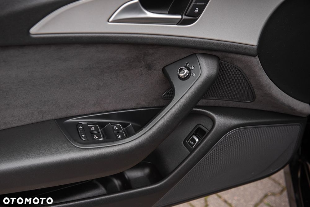 Audi A6 Avant 3.0 TDI quattro S tronic - 16