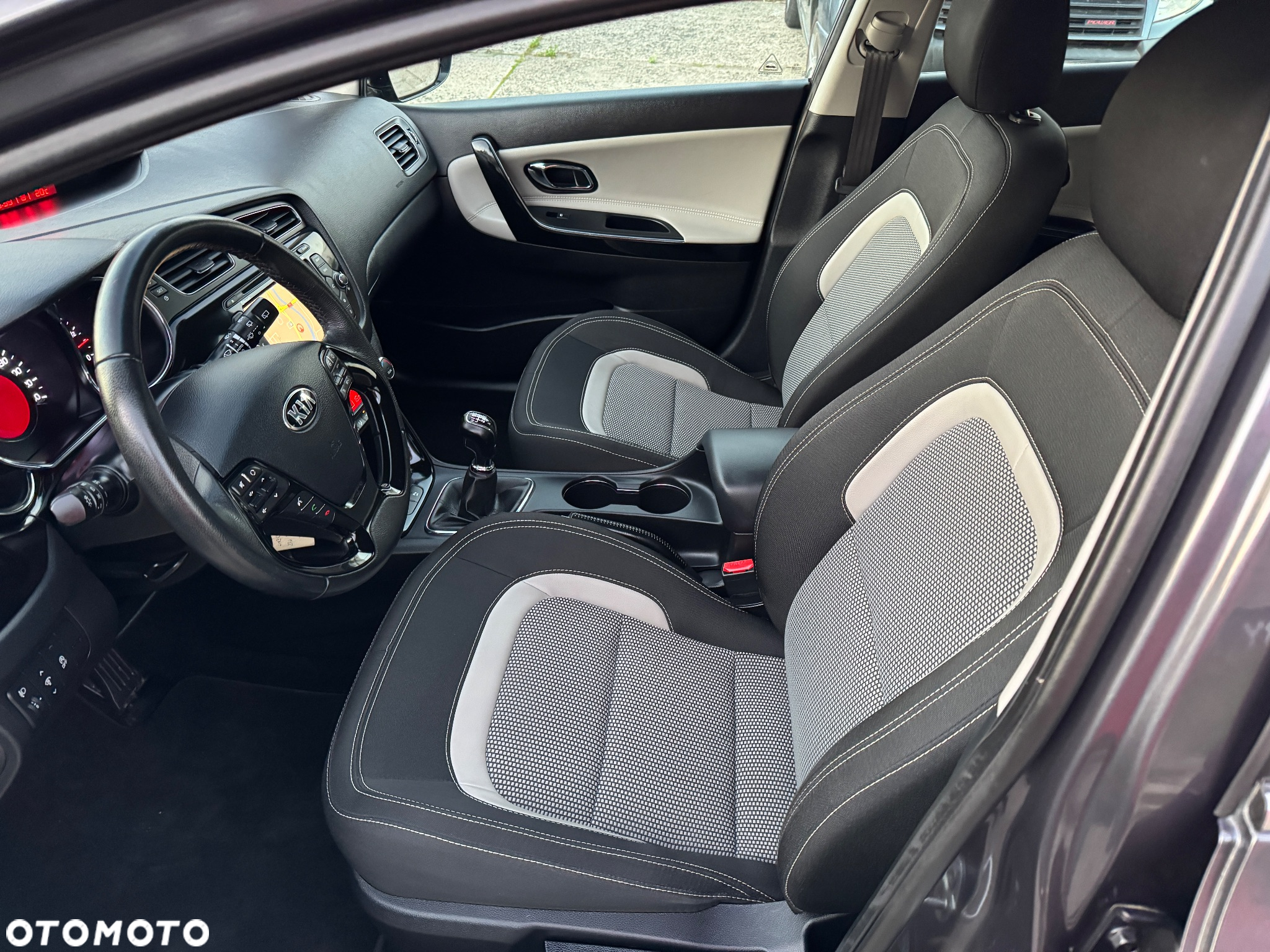 Kia Ceed Cee'd 1.6 CRDi XL - 11