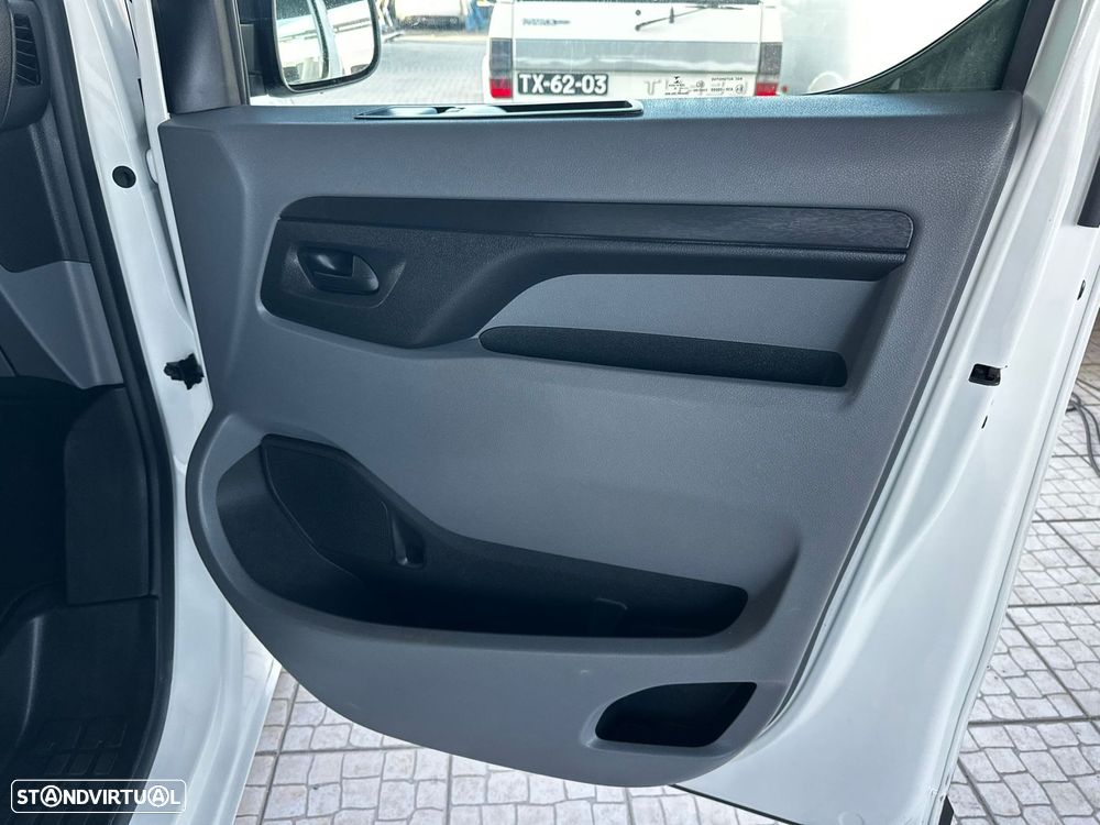 Opel Vivaro 1.5 CDTi L3H1 Essentia - 18