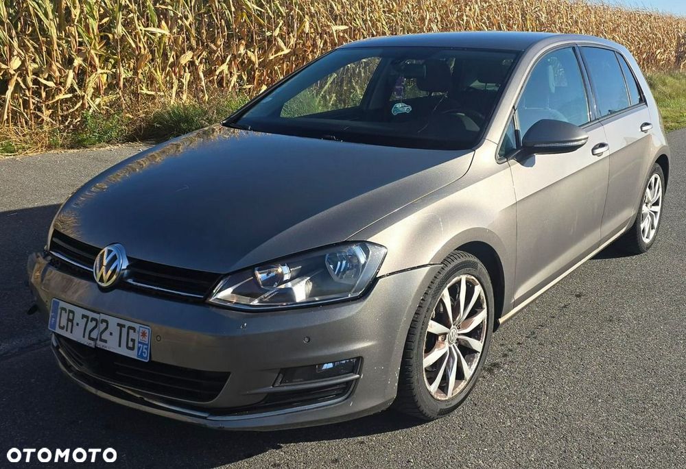 Volkswagen Golf - 2