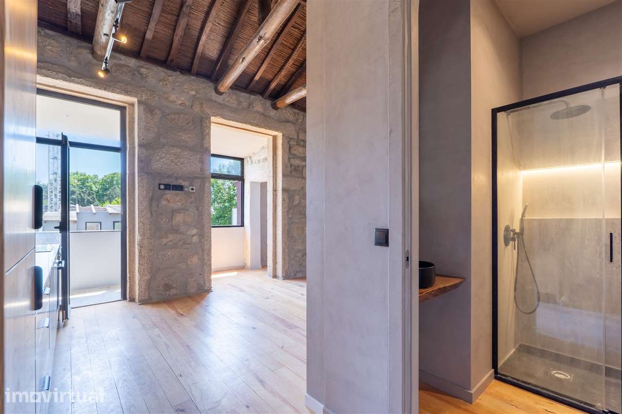 Apartamento T1 Duplex com Varanda no Bonfim - Grande imagem: 2/17