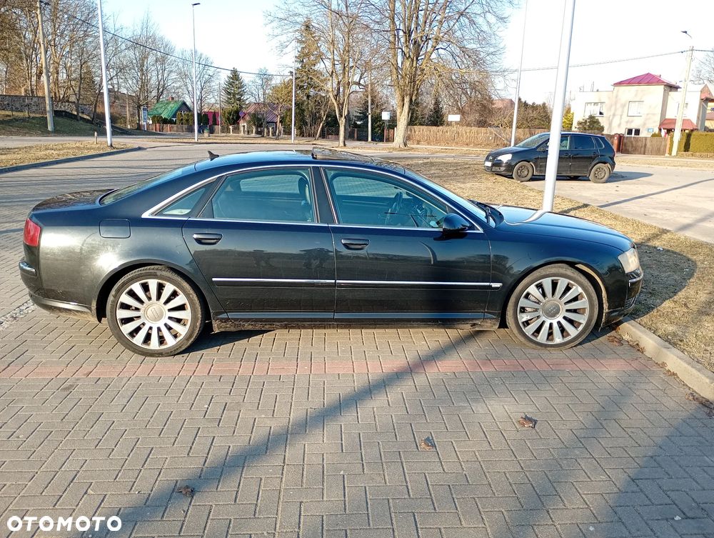 Audi A8 4.2 Quattro - 5