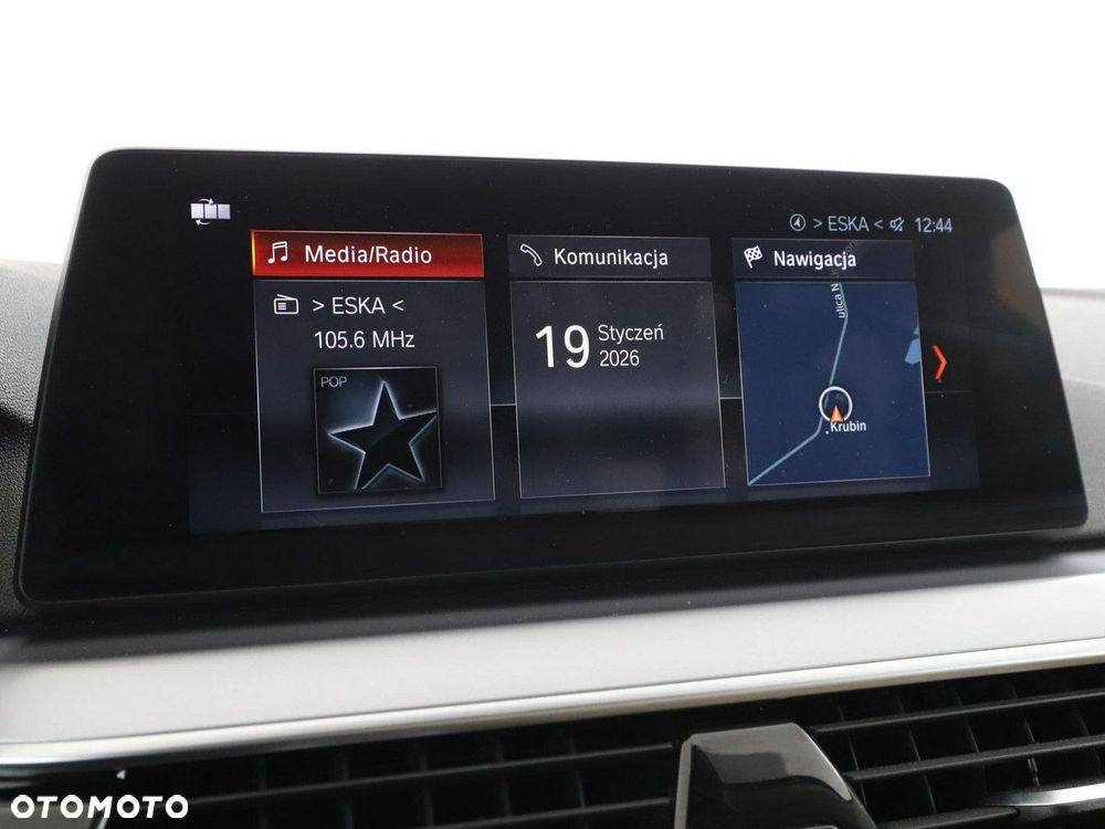 BMW Seria 5 520d xDrive - 24