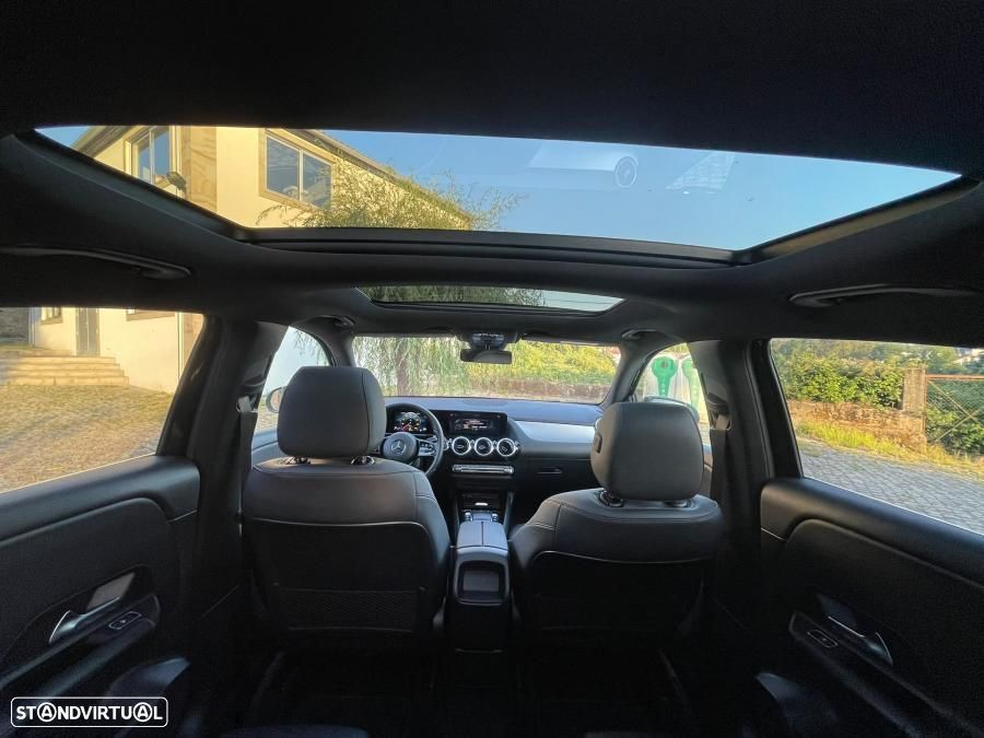 Mercedes-Benz GLA 180 7G-DCT Progressive - 14