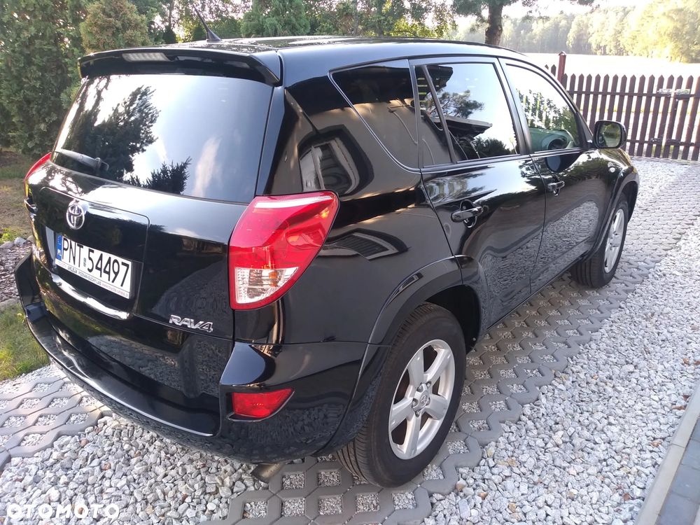 Toyota Rav4 2007 photo 4