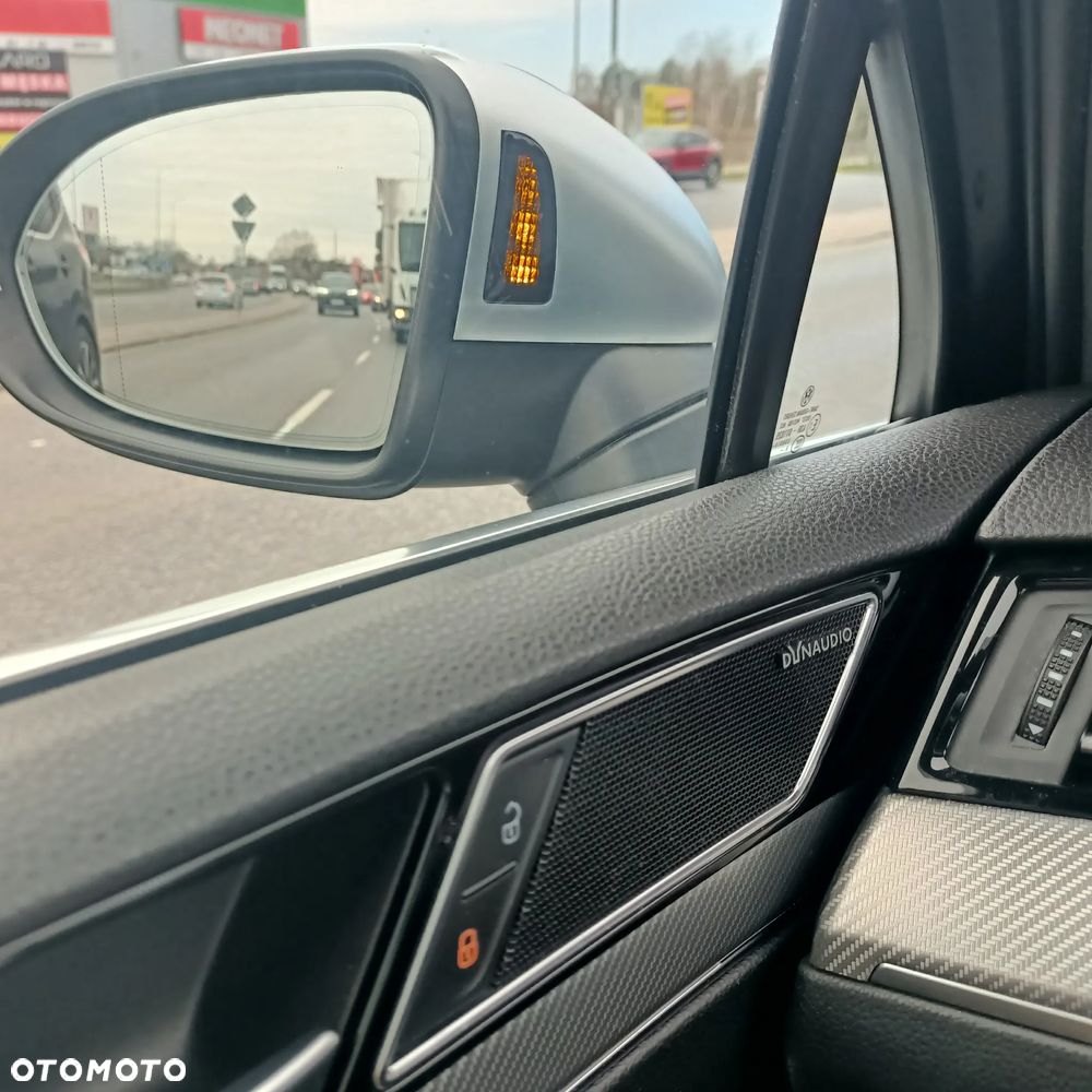 Volkswagen Passat - 23