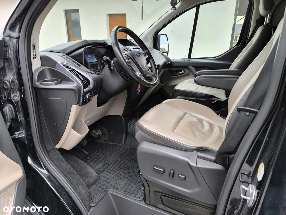Ford Tourneo Custom 2.0 EcoBlue L2 Titanium - 9