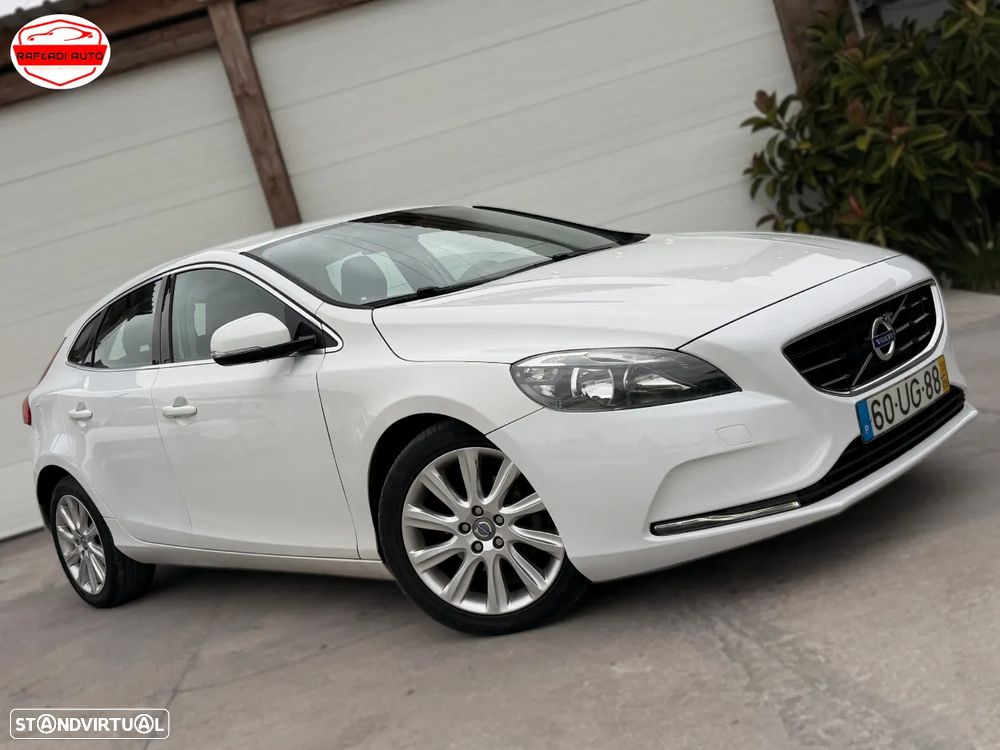 Volvo V40 D2 Momentum - 2