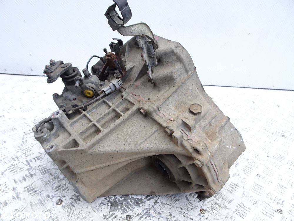 skrzynia biegów toyota yaris iii aygo ii 1.0 benzyna 20tt06 - 6