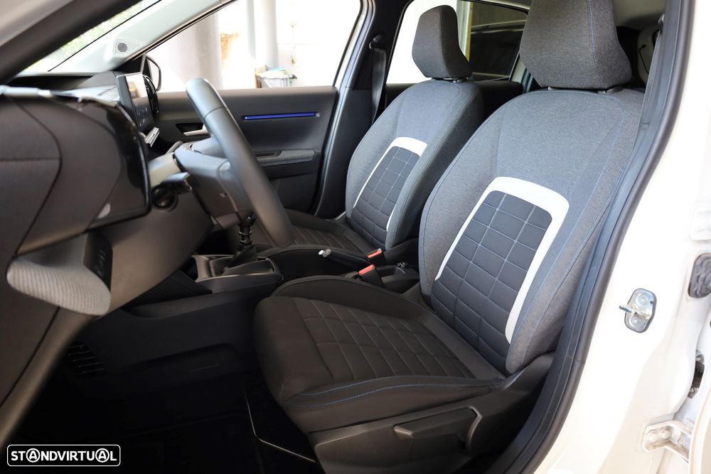 Citroën C3 1.2 Turbo Plus - 36