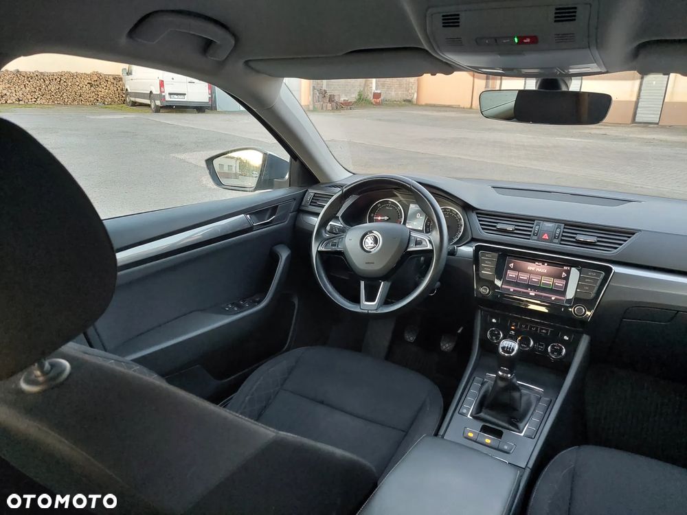 Skoda Superb 1.6 TDI Active - 22