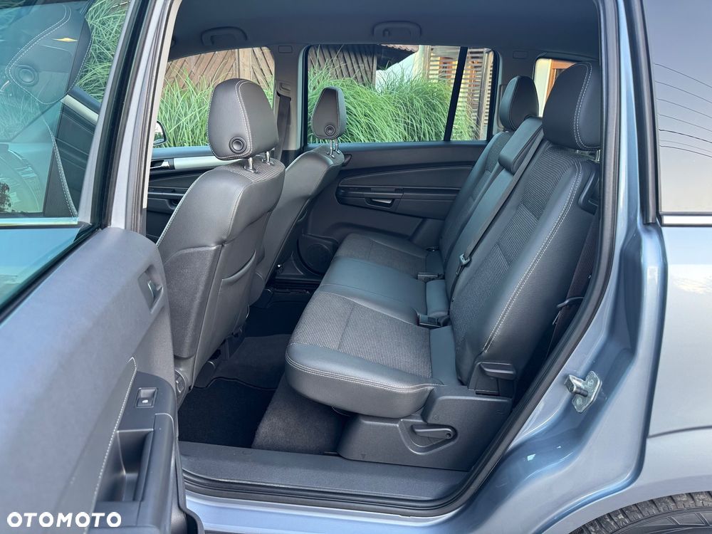 Opel Zafira - 16